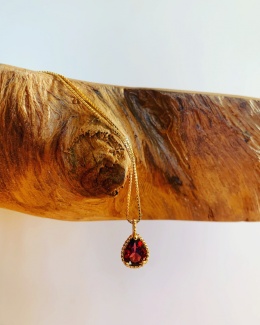 Amore chain with grenade